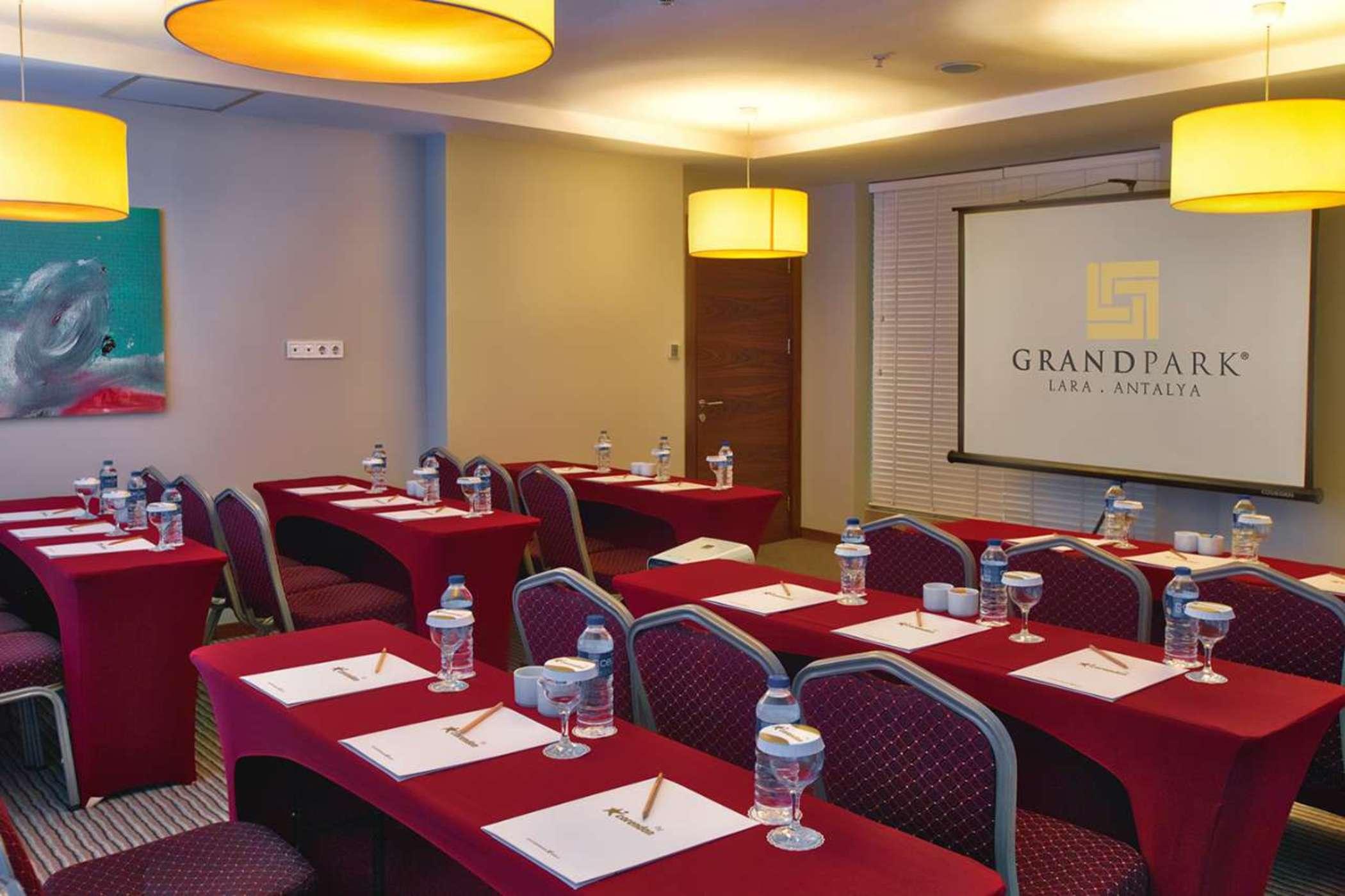 Grand Park Lara Hotel Antalia Esterno foto