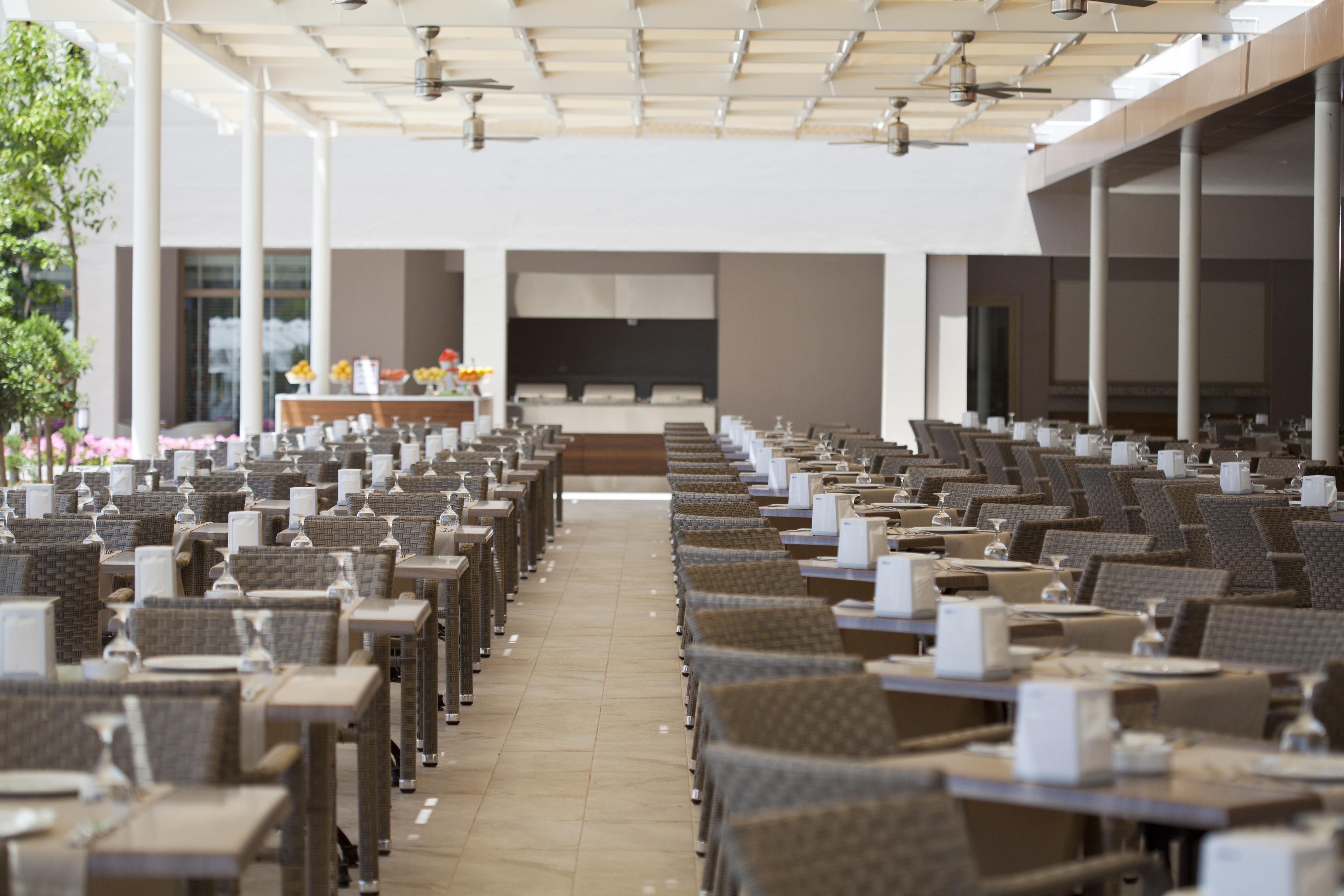 Grand Park Lara Hotel Antalia Esterno foto