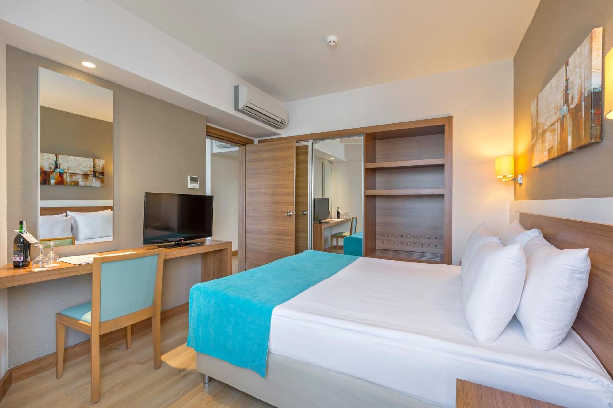 Grand Park Lara Hotel Antalia Esterno foto