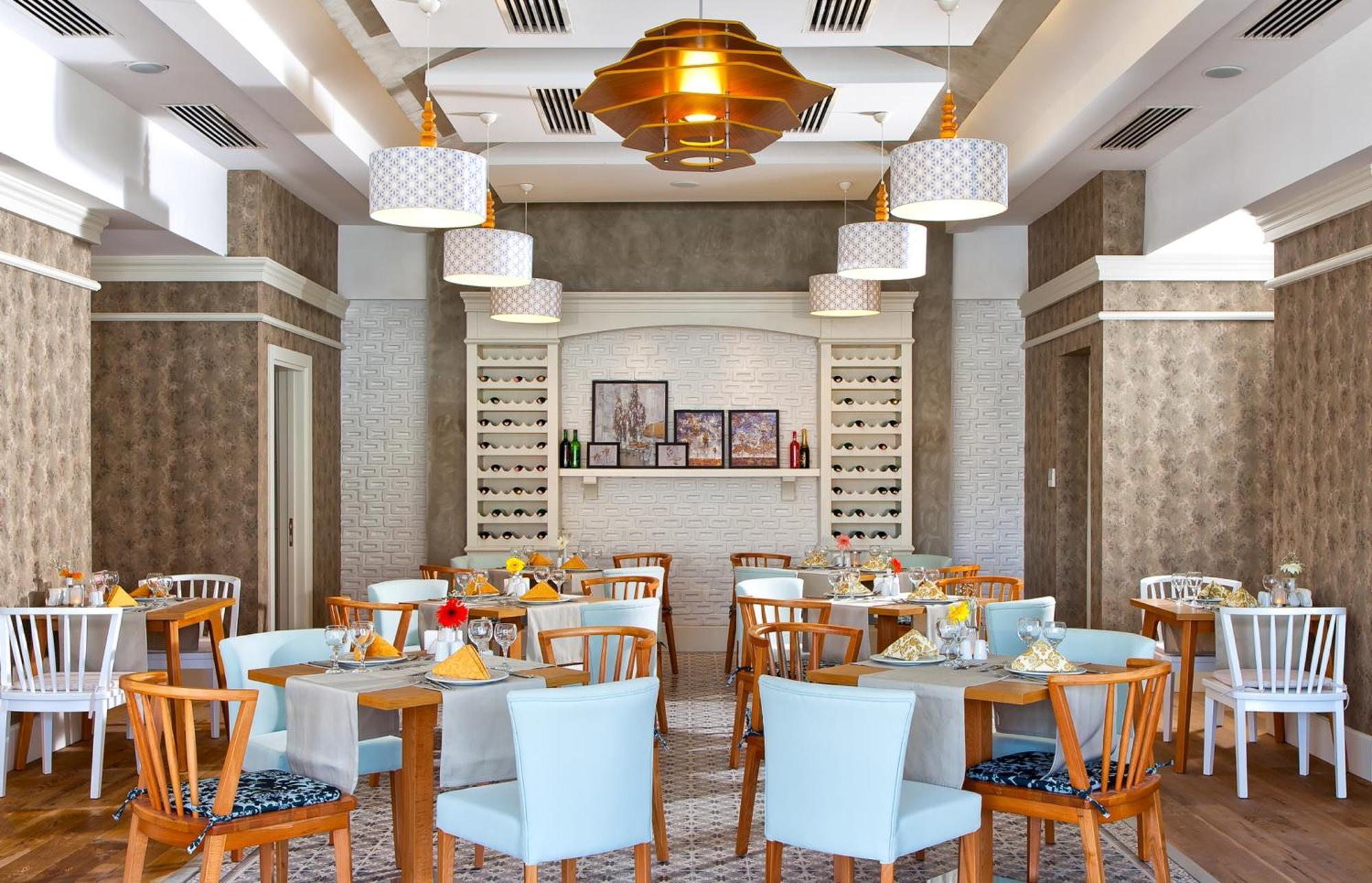 Grand Park Lara Hotel Antalia Esterno foto