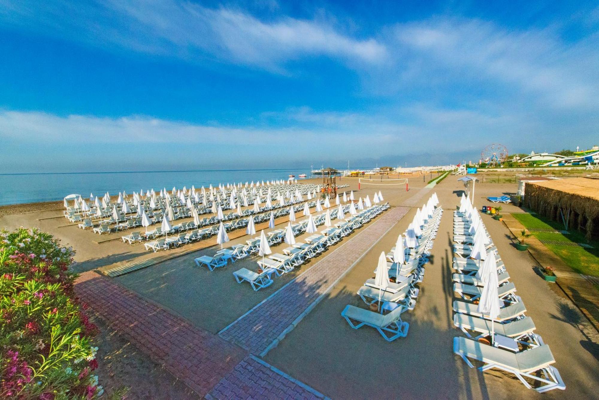 Grand Park Lara Hotel Antalia Esterno foto